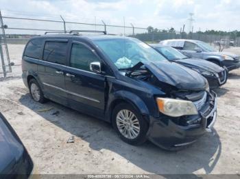  Salvage Chrysler Town & Country