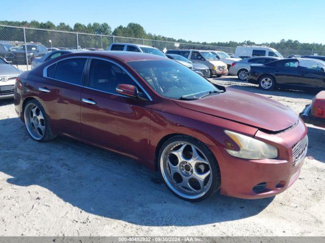  Salvage Nissan Maxima