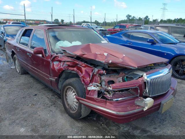  Salvage Lincoln Towncar