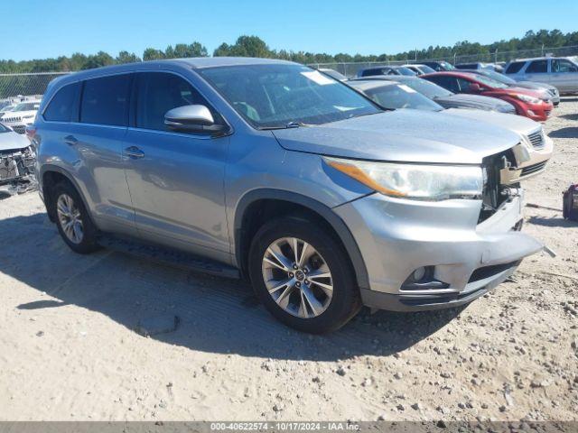  Salvage Toyota Highlander