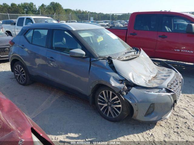  Salvage Nissan Kicks