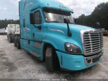  Salvage Freightliner Cascadia 125