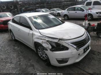  Salvage Nissan Altima