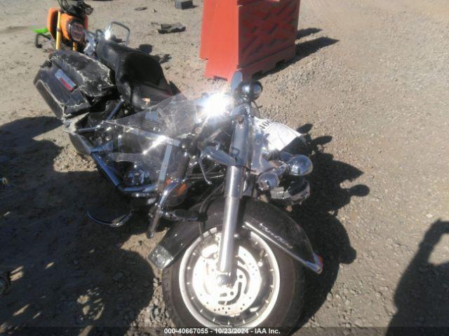  Salvage Harley-Davidson Flhr