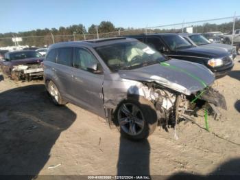  Salvage Toyota Highlander