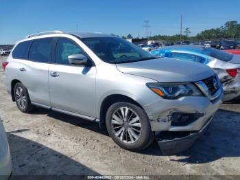  Salvage Nissan Pathfinder