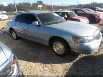  Salvage Lincoln Towncar