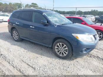  Salvage Nissan Pathfinder