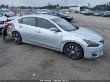  Salvage Nissan Altima