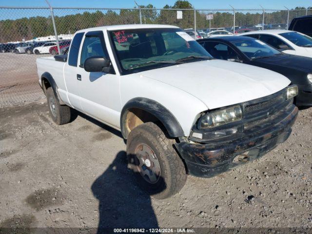  Salvage Chevrolet S-10