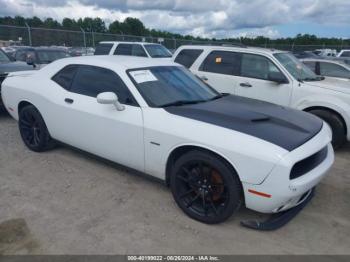  Salvage Dodge Challenger