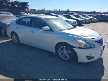  Salvage Nissan Altima