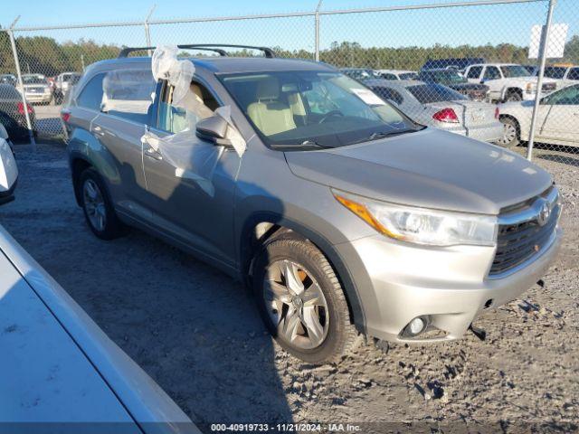  Salvage Toyota Highlander