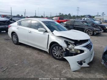  Salvage Nissan Altima