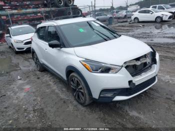  Salvage Nissan Kicks