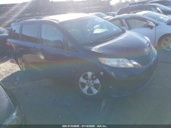  Salvage Toyota Sienna