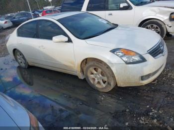  Salvage Nissan Altima