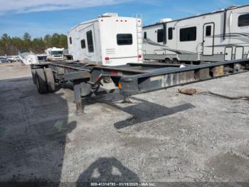  Salvage Cheetah Chassis Trailer