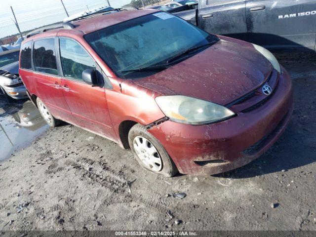  Salvage Toyota Sienna