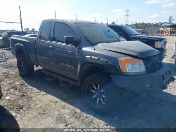  Salvage Nissan Titan