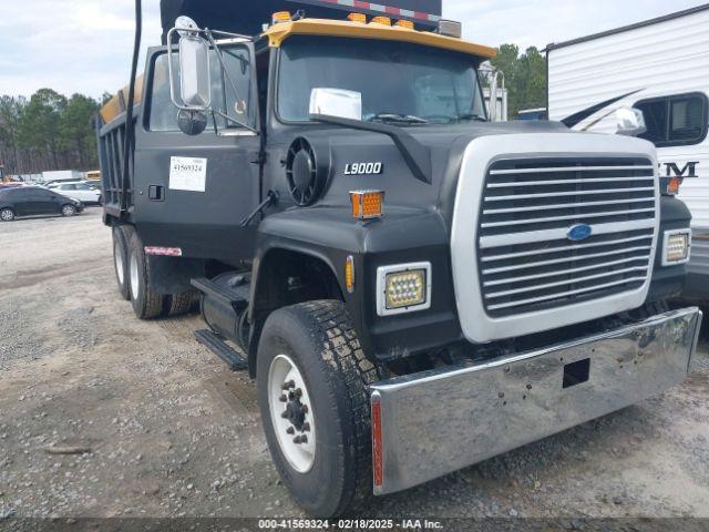  Salvage Ford Lt9000