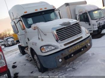  Salvage Freightliner Columbia