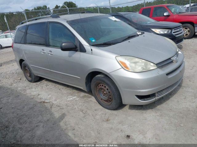  Salvage Toyota Sienna