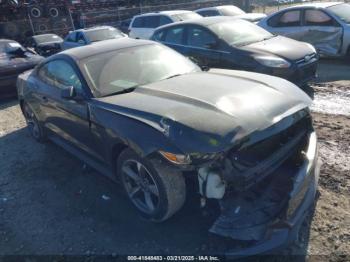  Salvage Ford Mustang