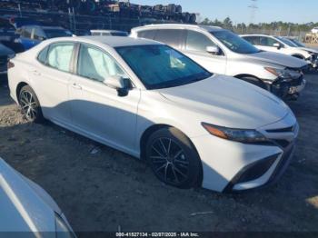  Salvage Toyota Camry