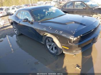  Salvage Dodge Challenger