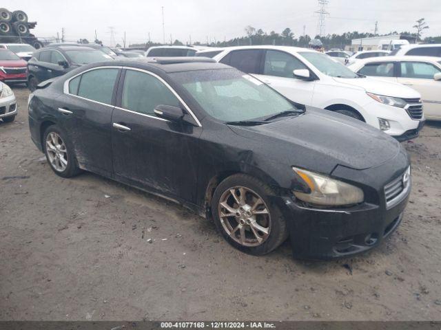 Salvage Nissan Maxima