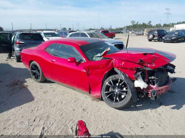  Salvage Dodge Challenger