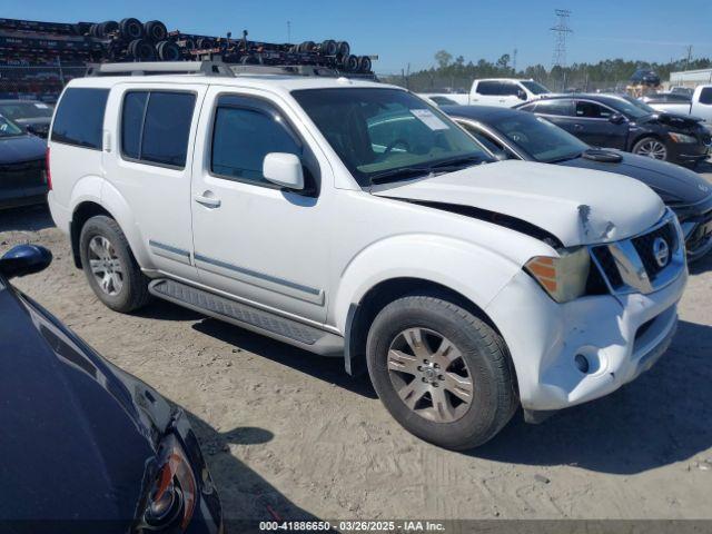  Salvage Nissan Pathfinder