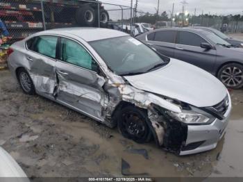  Salvage Nissan Altima