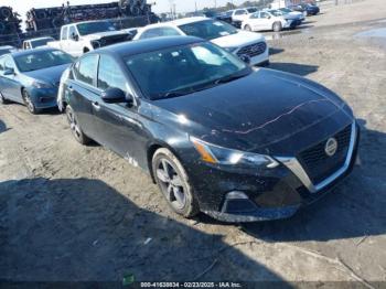 Salvage Nissan Altima