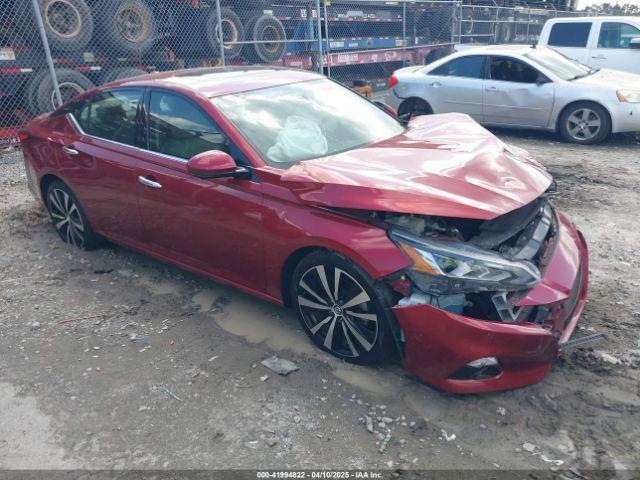  Salvage Nissan Altima