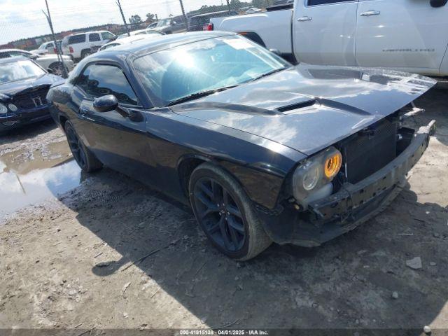  Salvage Dodge Challenger