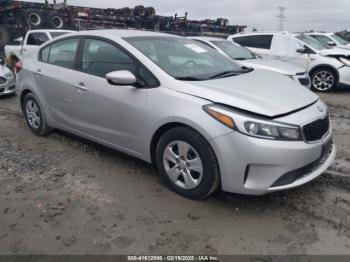 Salvage Kia Forte