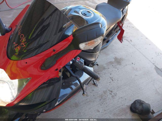  Salvage Suzuki Gsx-r750