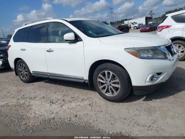  Salvage Nissan Pathfinder