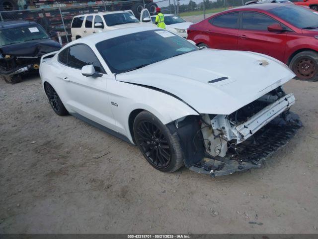  Salvage Ford Mustang