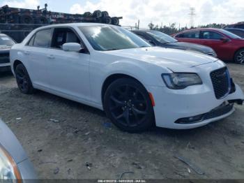  Salvage Chrysler 300