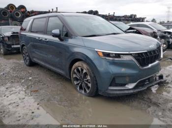  Salvage Kia Carnival