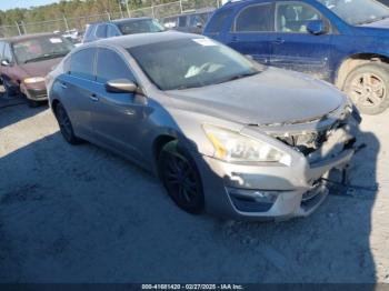  Salvage Nissan Altima