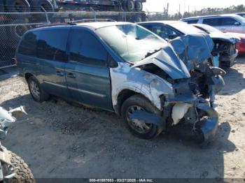  Salvage Chrysler Town & Country