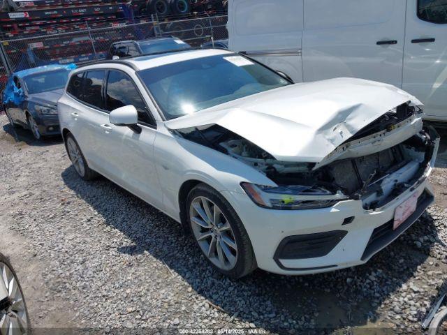  Salvage Volvo V60