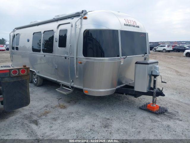  Salvage Airstream Flying Cloud