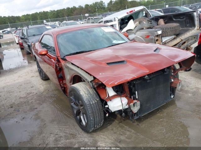  Salvage Dodge Challenger