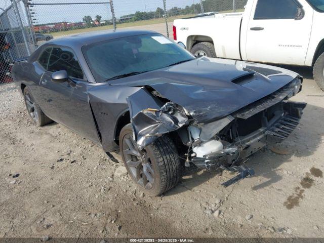  Salvage Dodge Challenger