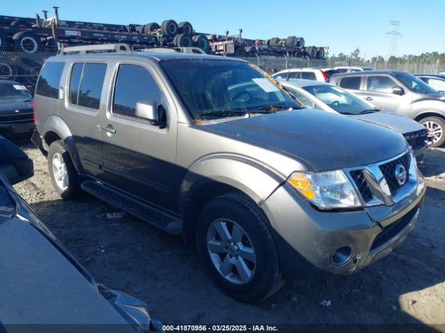  Salvage Nissan Pathfinder